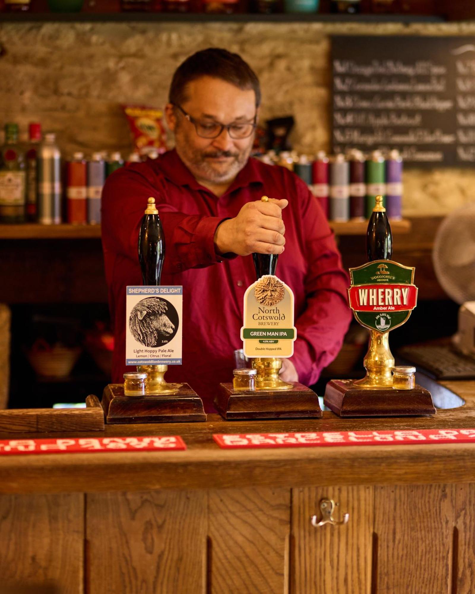 The Plough Inn Little Faringdon Exterior photo